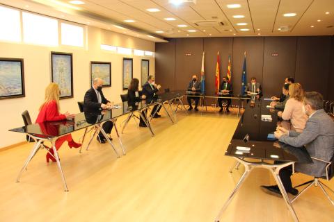 El presidente de Puertos del Estado se interesa por el modelo de integración puerto-ciudad que está desarrollando la Autoridad Portuaria de Alicante El presidente de Puertos del Estado se interesa por el modelo de integración puerto-ciudad que está desarrollando la Autoridad Portuaria de Alicante