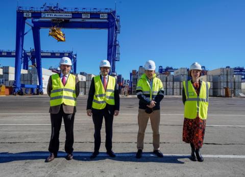 El presidente de Puertos del Estado visita el Puerto de Algeciras visita a puerto