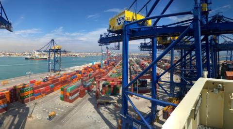 El tráfico de mercancías por los puertos de interés general creció el 1,4% en el primer trimestre de 2024 Foto de instalación portuaria