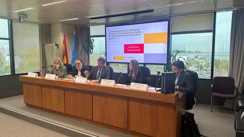 El sector portuario español genera un impacto económico de 24.304 millones de euros y 250.000 empleos El sector portuario español genera un impacto económico de 24.304 millones de euros y 250.000 empleos