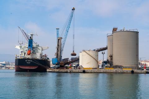 Cargo traffic through ports of general interest grew by 2.9% through November Cargo traffic through ports of general interest grew by 2.9% through November