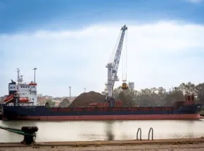 Los puertos españoles movieron 408 millones de toneladas hasta septiembre