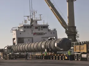 Los puertos españoles potencian la carga especial para ganar terreno en Europa
