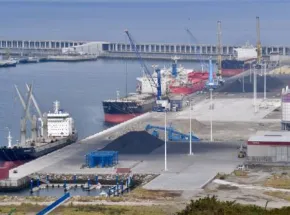 El tráfico portuario crece un 3,6% en marzo, superando los 47,6 millones de toneladas