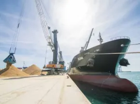 Los puertos españoles movieron 274 millones de toneladas en el primer semestre