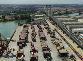 Foto de instalación portuaria